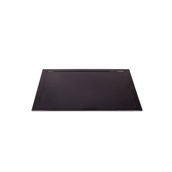 Bandeja negra en material de plástico.