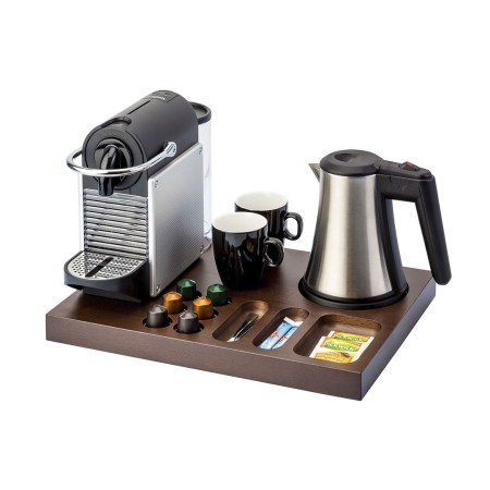 Bandeja de madera de haya maziza con acabado caoba y hervidor.