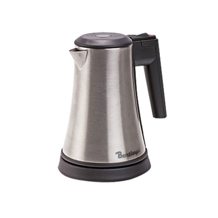 Bandeja de madera con acabado negro y hervidor. 2