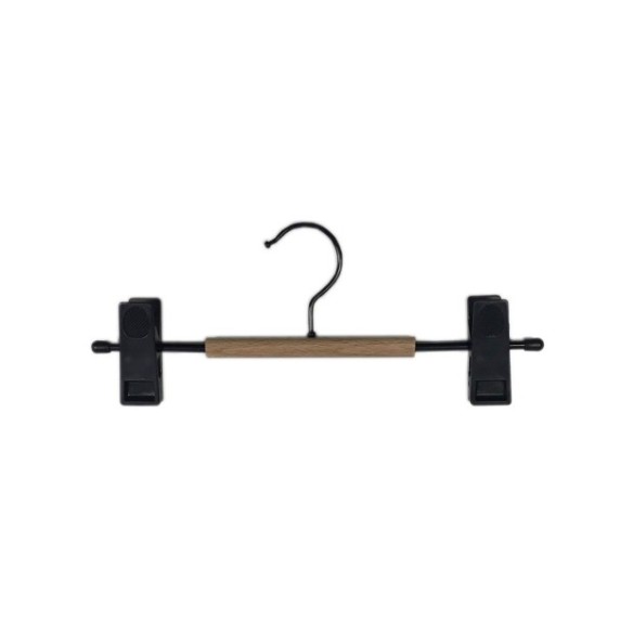 Percha metálica de 32 cm con barra de madera y pinzas de plástico.
