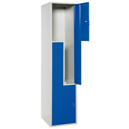 Taquilla metálica con apertura en forma de L.